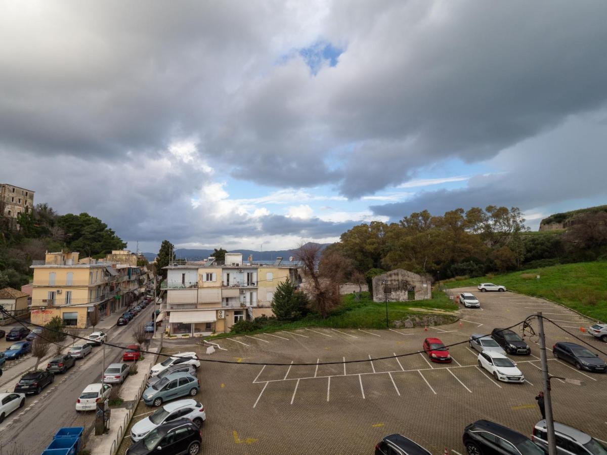 Central & Bright 2Bd Apt In Corfu Town Near Port ภายนอก รูปภาพ